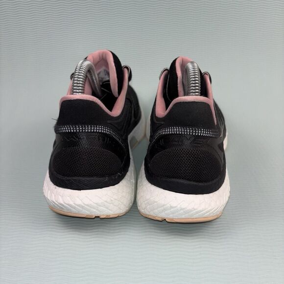 Saucony Hurricane 23 Athletic Running Shoes Women’s Size 8 S10615-45 Black Pink - Picture 4 of 9